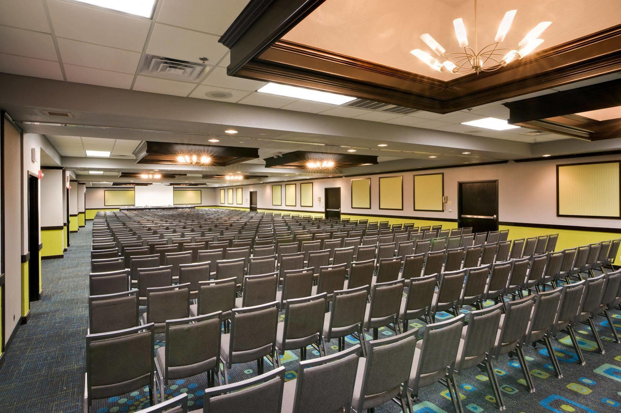 Wyndham Garden Oklahoma City Resort & Conference Hotel Near Airport, Fairgrounds Paycom & I40 Bekvämligheter bild