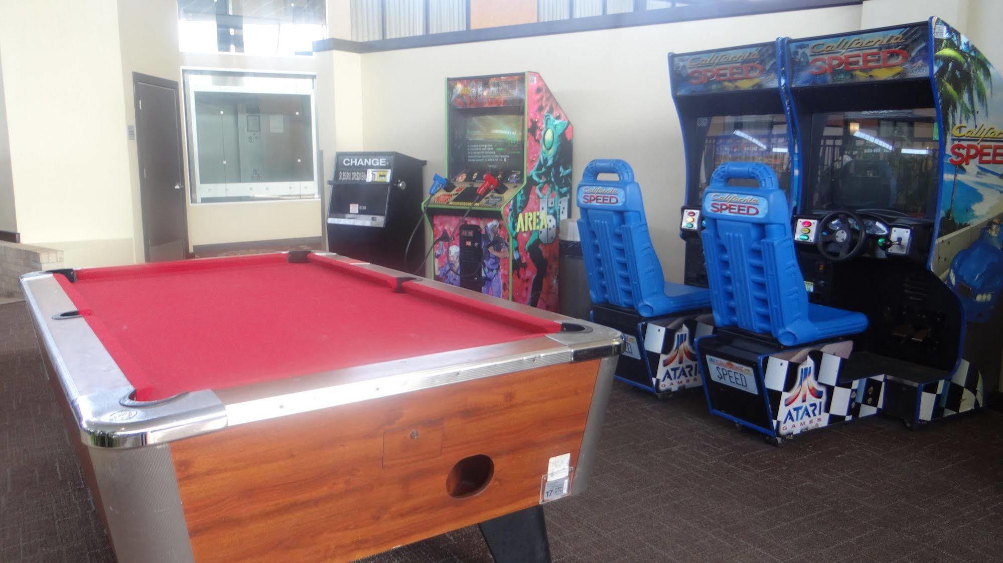 Wyndham Garden Oklahoma City Resort & Conference Hotel Near Airport, Fairgrounds Paycom & I40 Exteriör bild